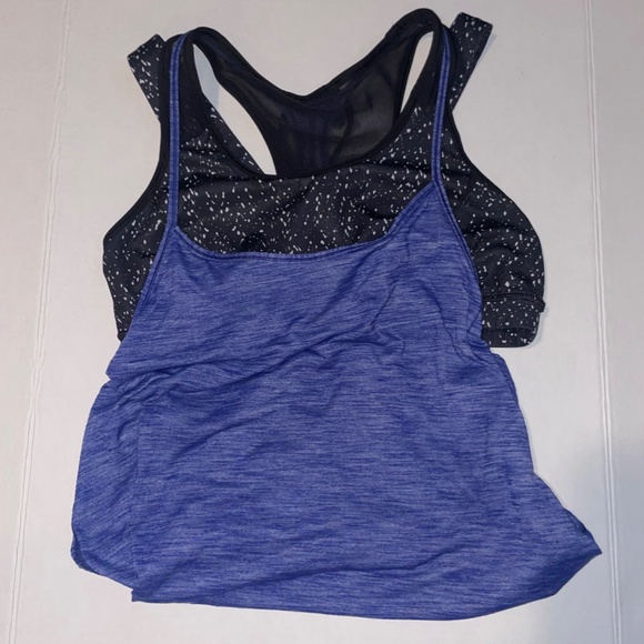 Lululemon Tough It Out Tank with Bra Size 12 - Picture 3 of 5